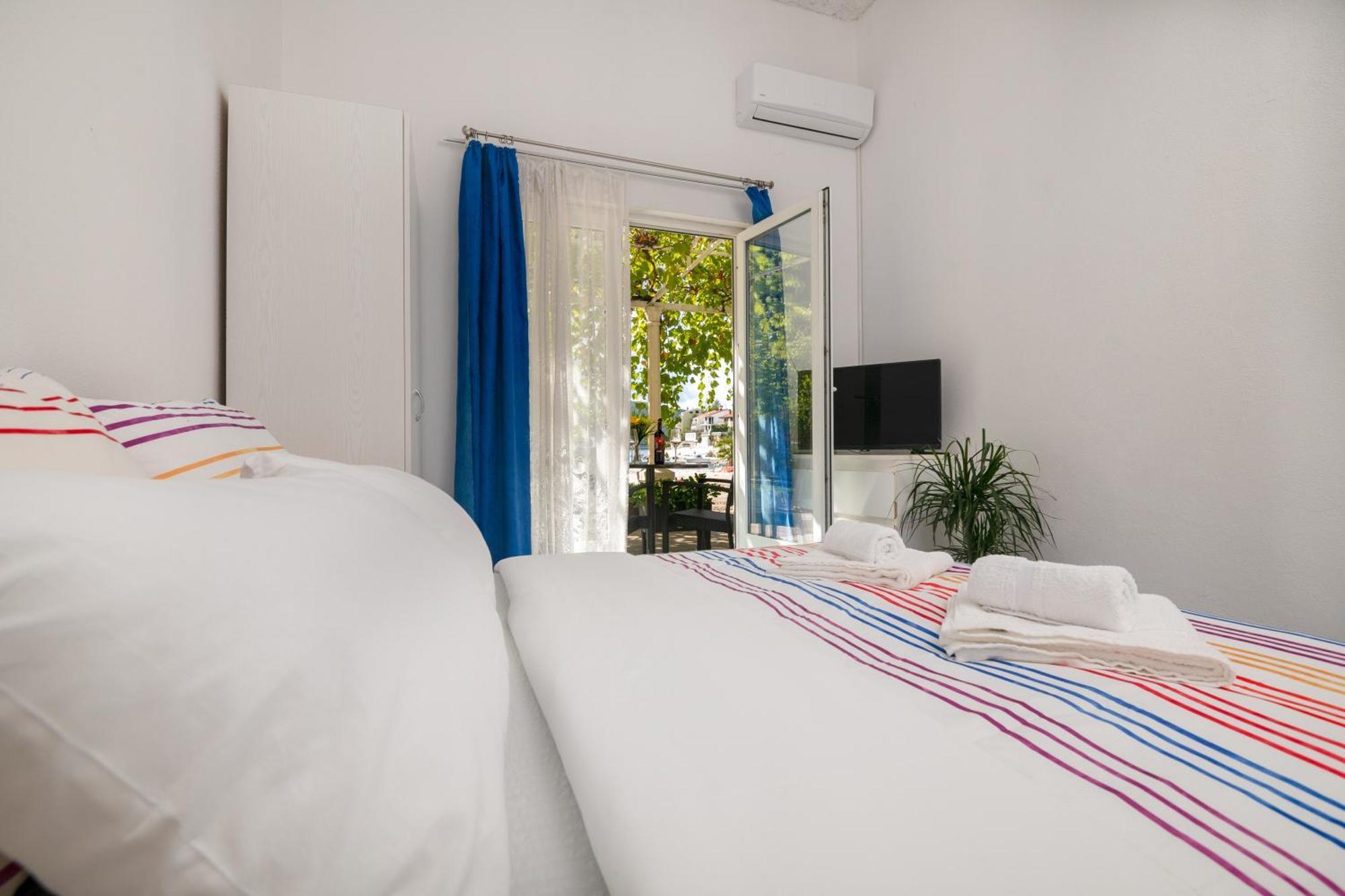 Apartments Matej Neum Oda fotoğraf